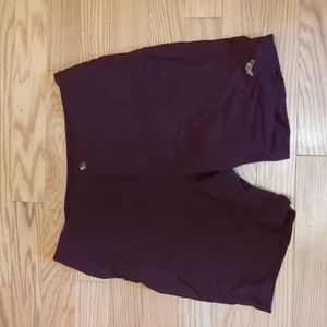 Tracksmith Longfellow shorts wine sz 34